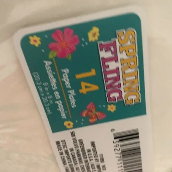 Set of 14 Disposible Flower Pattern Paper Plates - Picture 5 of 5